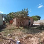 Área de terreno sendo 2 lotes juntos 860m² com uma casa de esquina