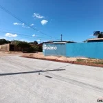 Área de terreno sendo 2 lotes juntos 860m² com uma casa de esquina