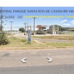 Área de terreno sendo 3 lotes juntos 900m² com uma casa